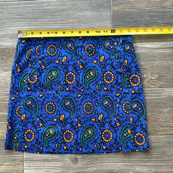Women’s J.Crew stretch skirt - Picture 3 of 8